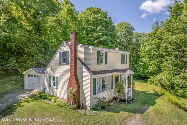 182 Sams Point Road, Cragsmoor, NY 12420
