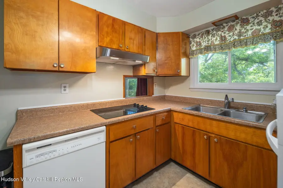1 White Birch Lane, New Baltimore, NY 12124 - #3