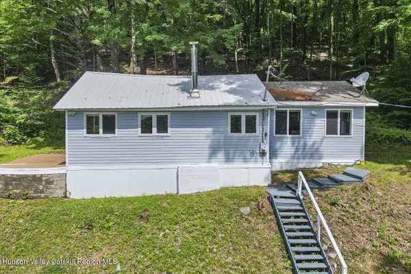 42 Pine Tree Lane, Canaan, NY 12029