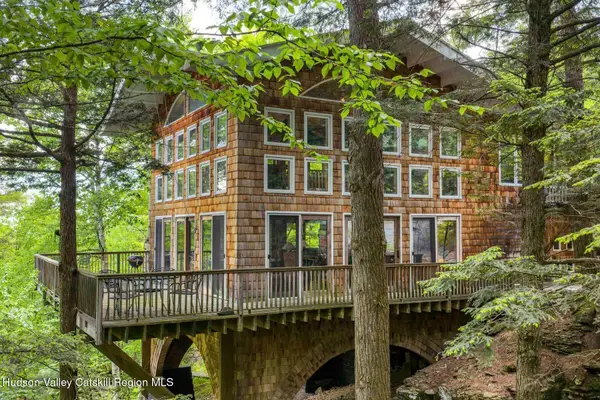 639 W Saugerties Road, Woodstock, NY 12498