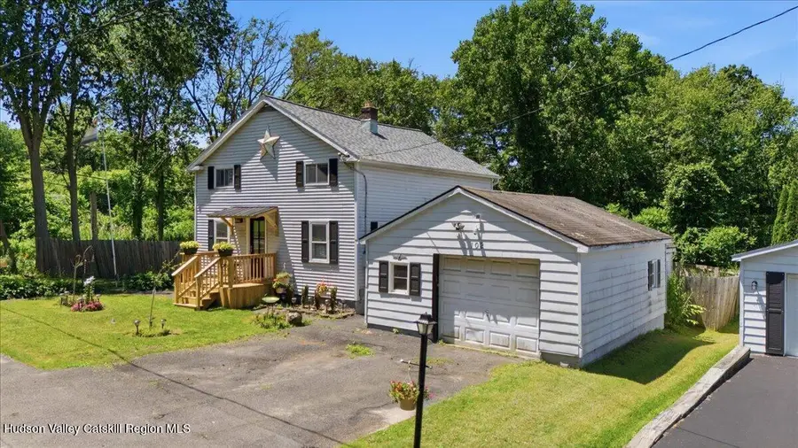 102 Stone Quarry Road, Clifton Park, NY 12065 - #2
