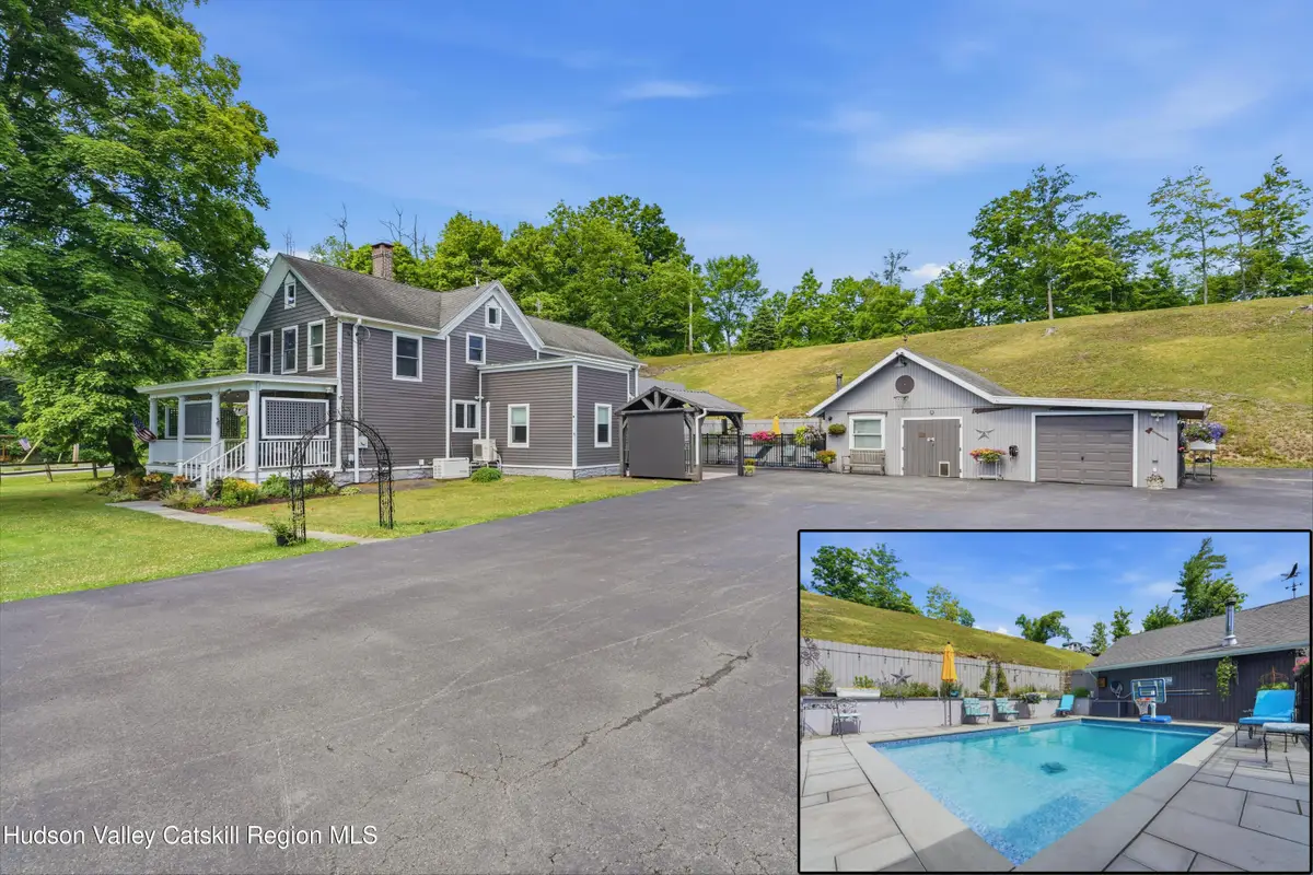28 Railroad Avenue, Saugerties, NY 12477 - #1