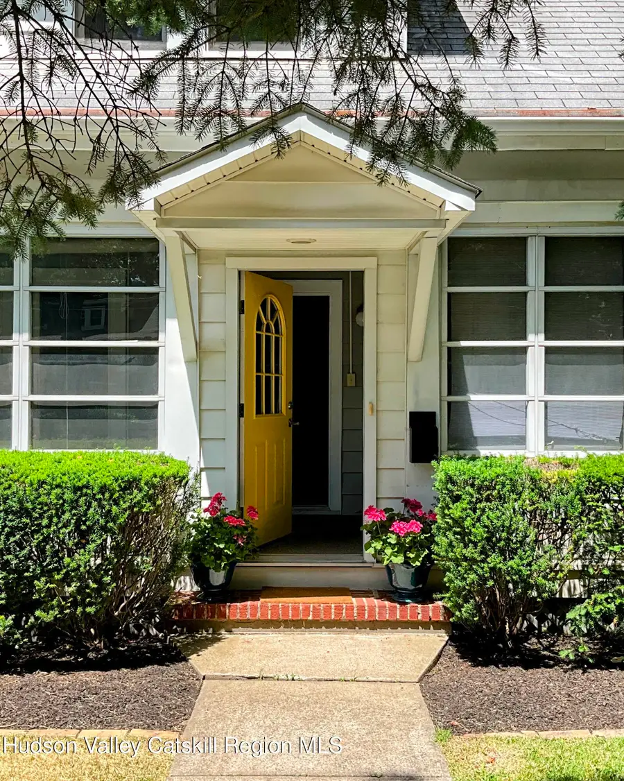 11 N Manheim Boulevard, New Paltz, NY 12561 - #2