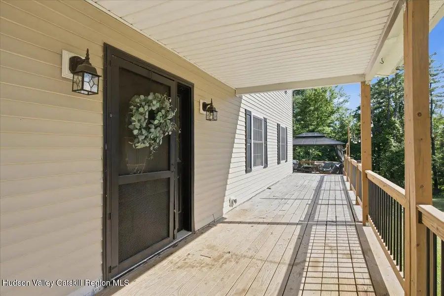 28 Covenant Circle, East Nassau, NY 12062 - #3