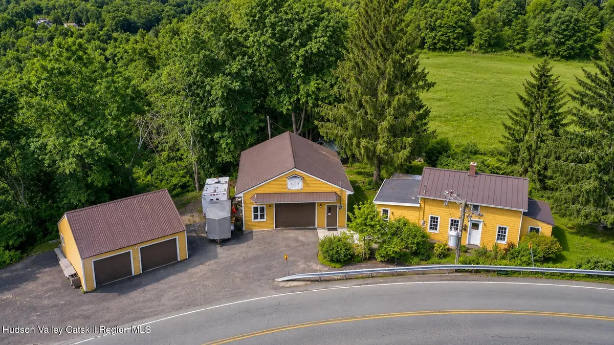 520 Mcchesney Avenue Extension, Brunswick, NY 12180 - #1