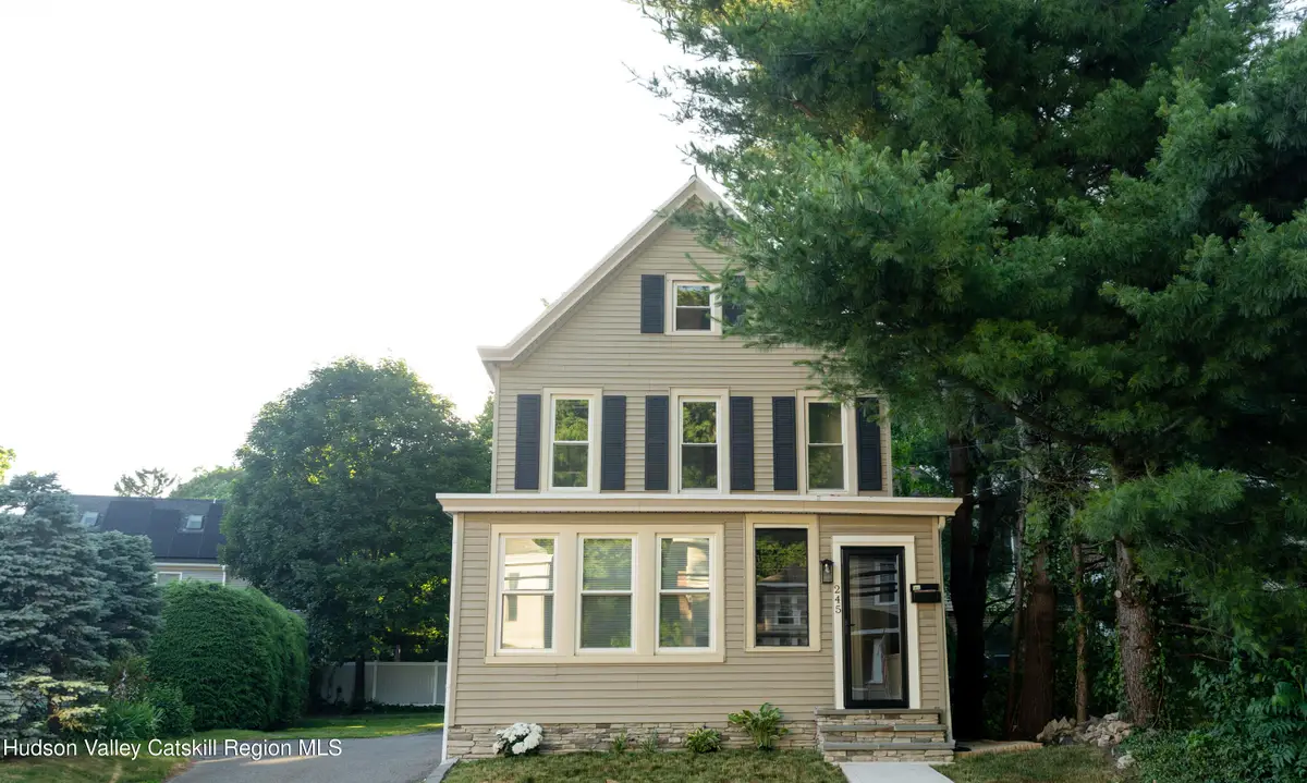 245 E Chester Street, Kingston, NY 12401 - #1