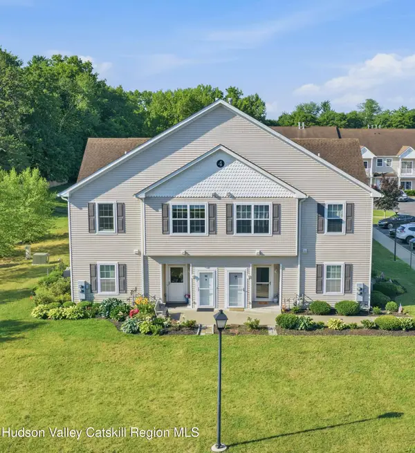 402 Commons Lane, Saugerties, NY 12477