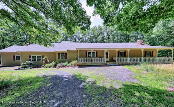 38 Walnut Drive, Round Top, NY 12473