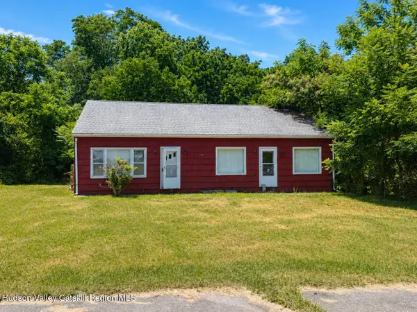 114 Broadway/route 9w, Port Ewen, NY 12466