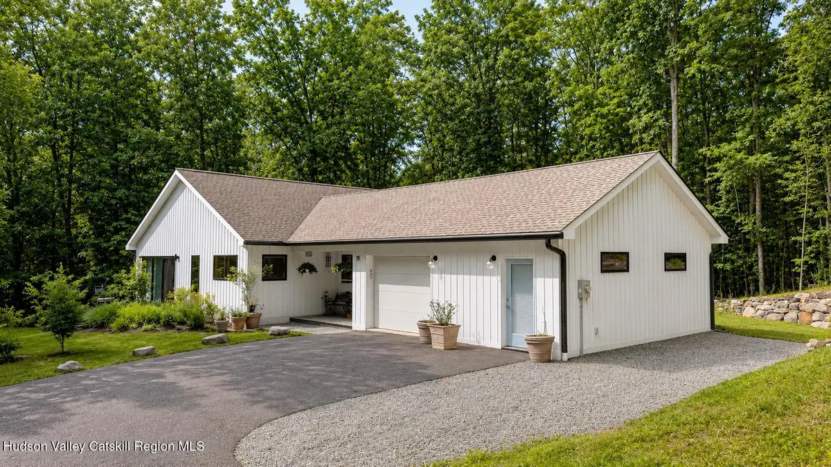 31 Millbrook Road, New Paltz, NY 12561 - #1