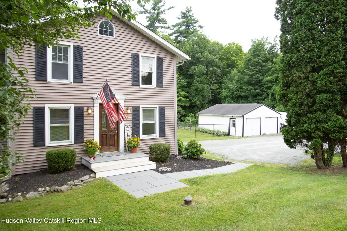 2059 U.s. 20, Nassau, NY 12123 - #1