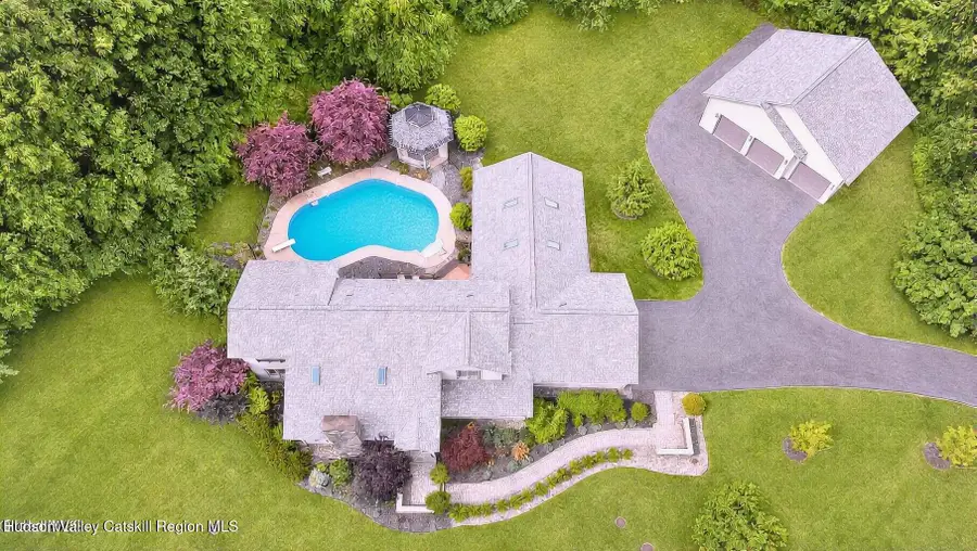 1 Rainbow Way, Malta, NY 12020 - #2