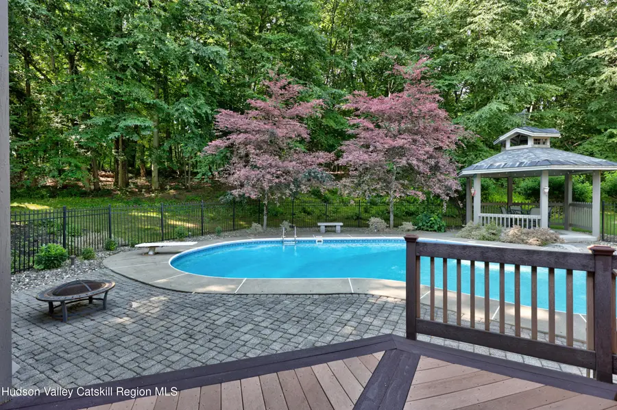 1 Rainbow Way, Malta, NY 12020 - #3