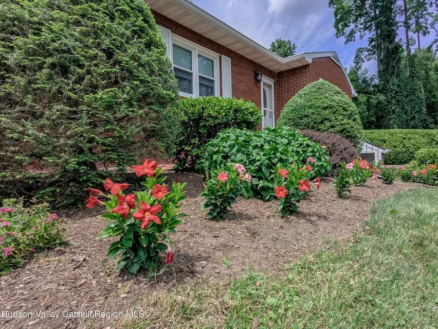 25 White Birch Lane, West Coxsackie, NY 12192 - #3