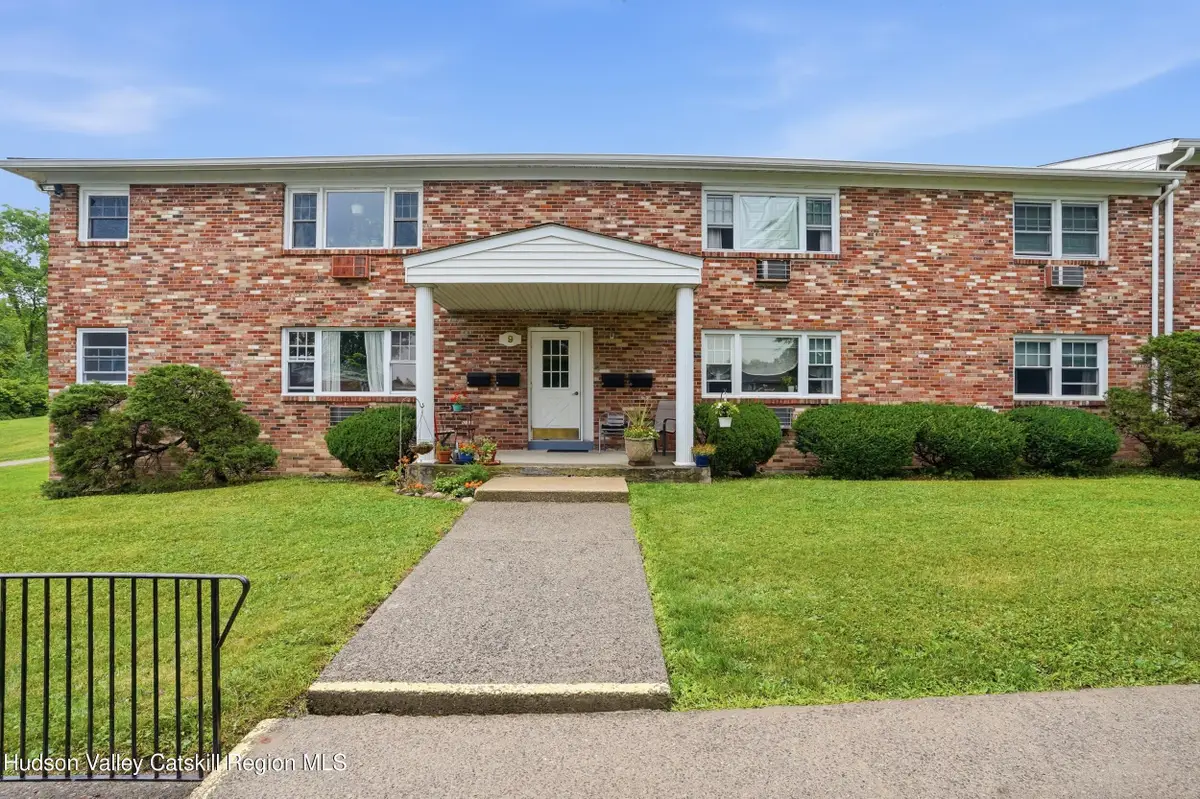 136 N Chestnut Street #Apt B, New Paltz, NY 12561 - #1