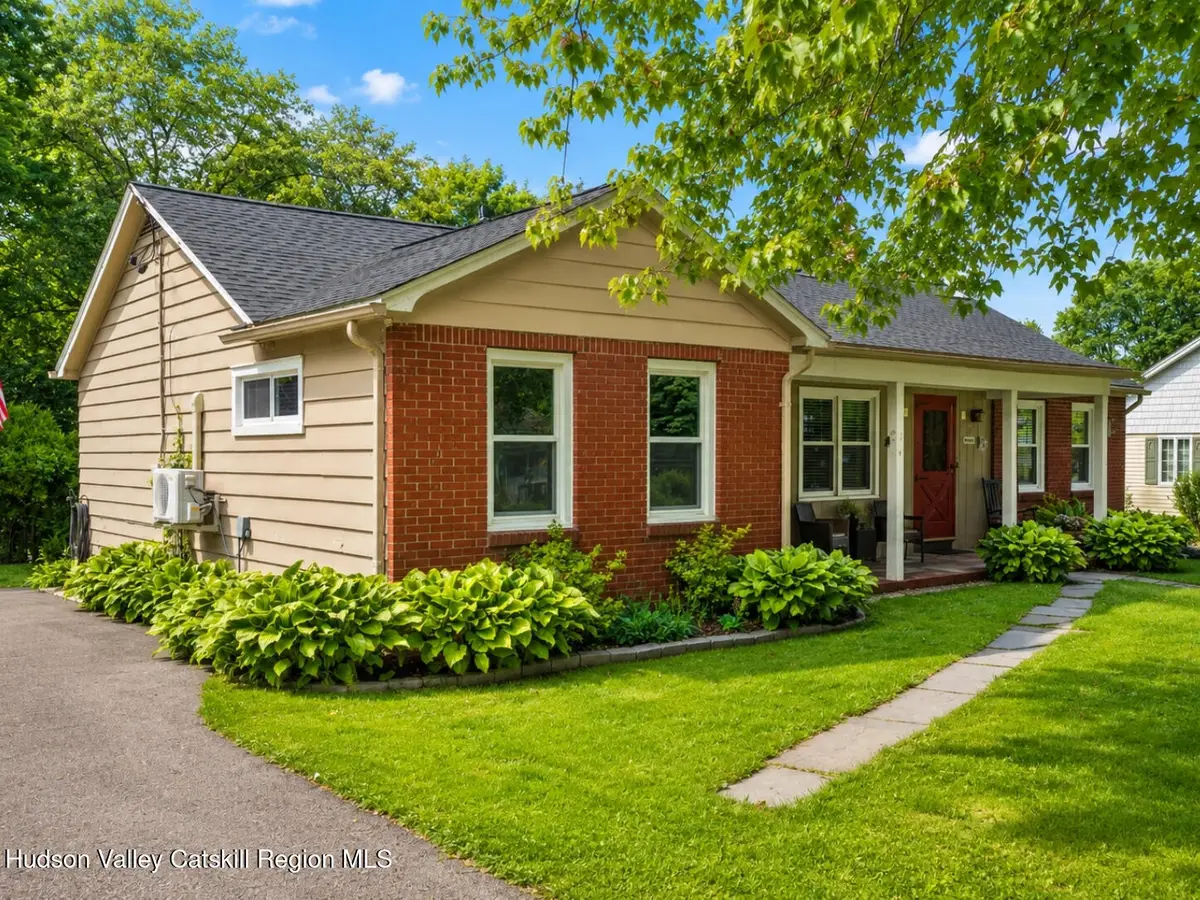 4 Locust Park, Catskill, NY 12414 - #1