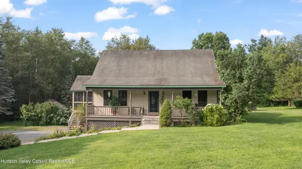 918 Livingston Road, Elizaville, NY 12523