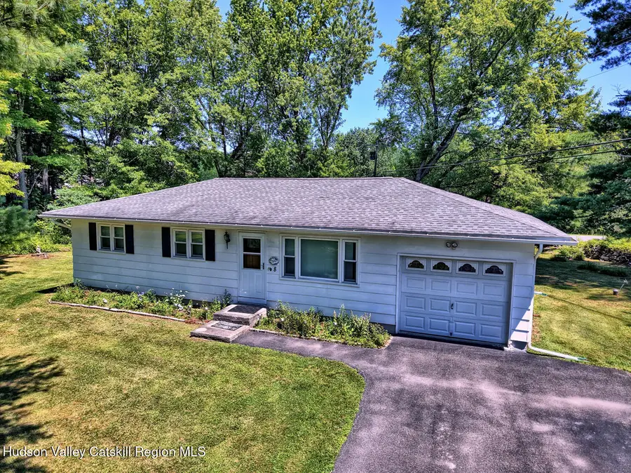 8 Autumn Lane, Freehold, NY 12431 - #2