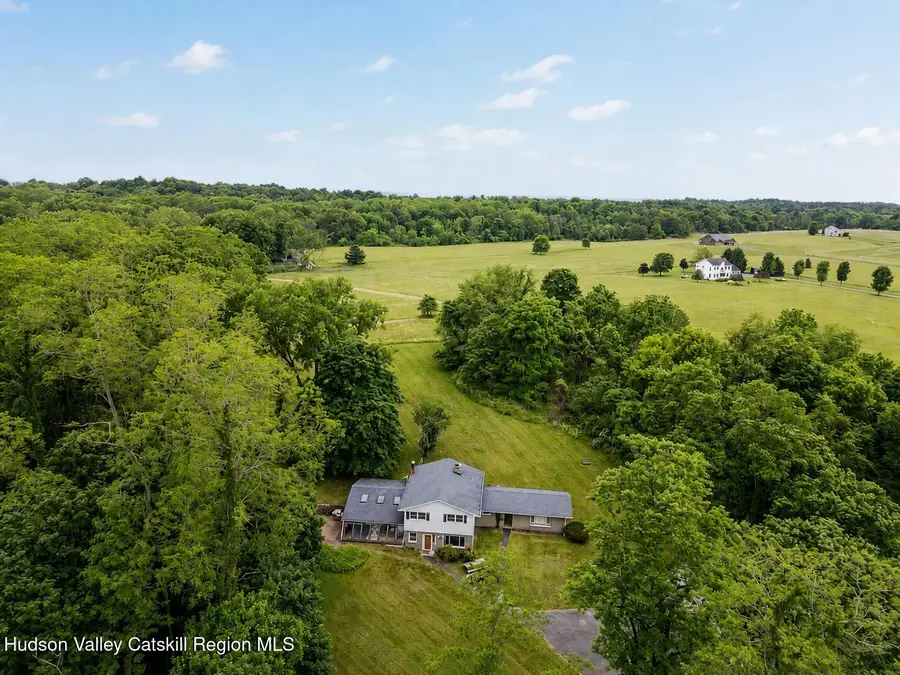 21 Courts Lane, Hudson, NY 12534 - #2