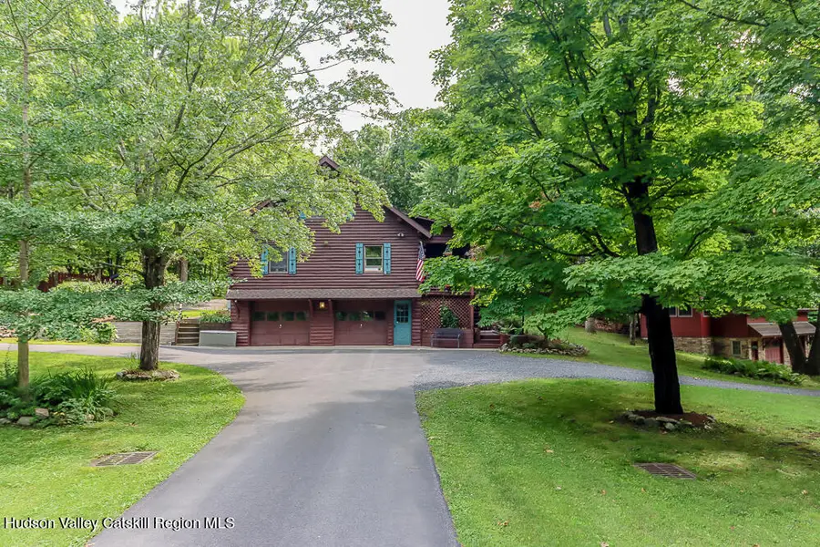 20 Elm Street, Chatham, NY 12037 - #3
