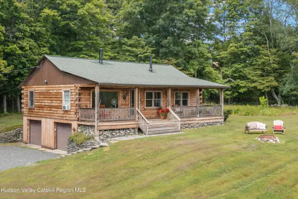 2 Greenfield Court, Chatham, NY 12037
