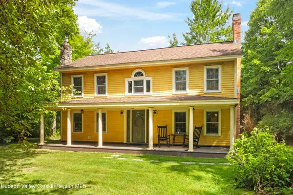 5 Link Road, Ghent, NY 12075