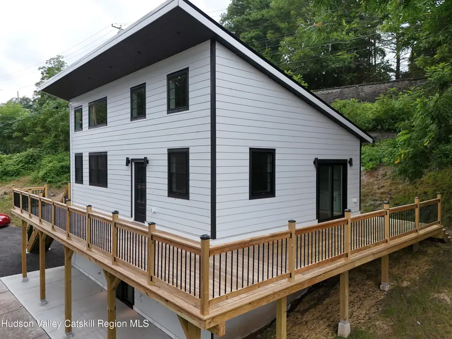 33 Valley Street, Saugerties, NY 12477 - #3