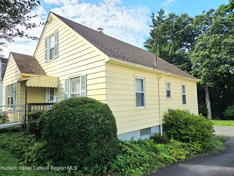 189 Sunset Drive, Port Ewen, NY 12466 - #2