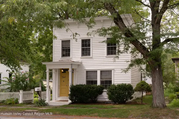 4 N Vernon Street, Athens, NY 12015