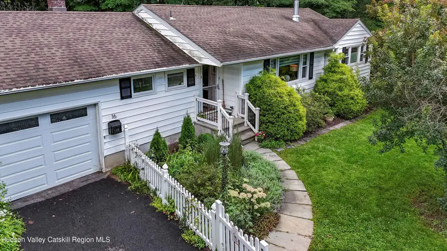 16 Washburn Terrace, Saugerties, NY 12477 - #2