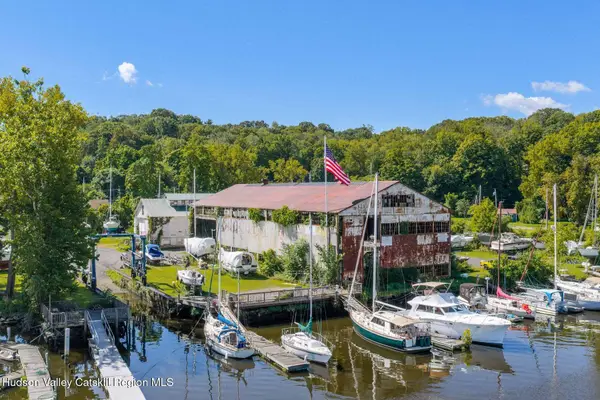 140 First Street, Esopus, NY 12429