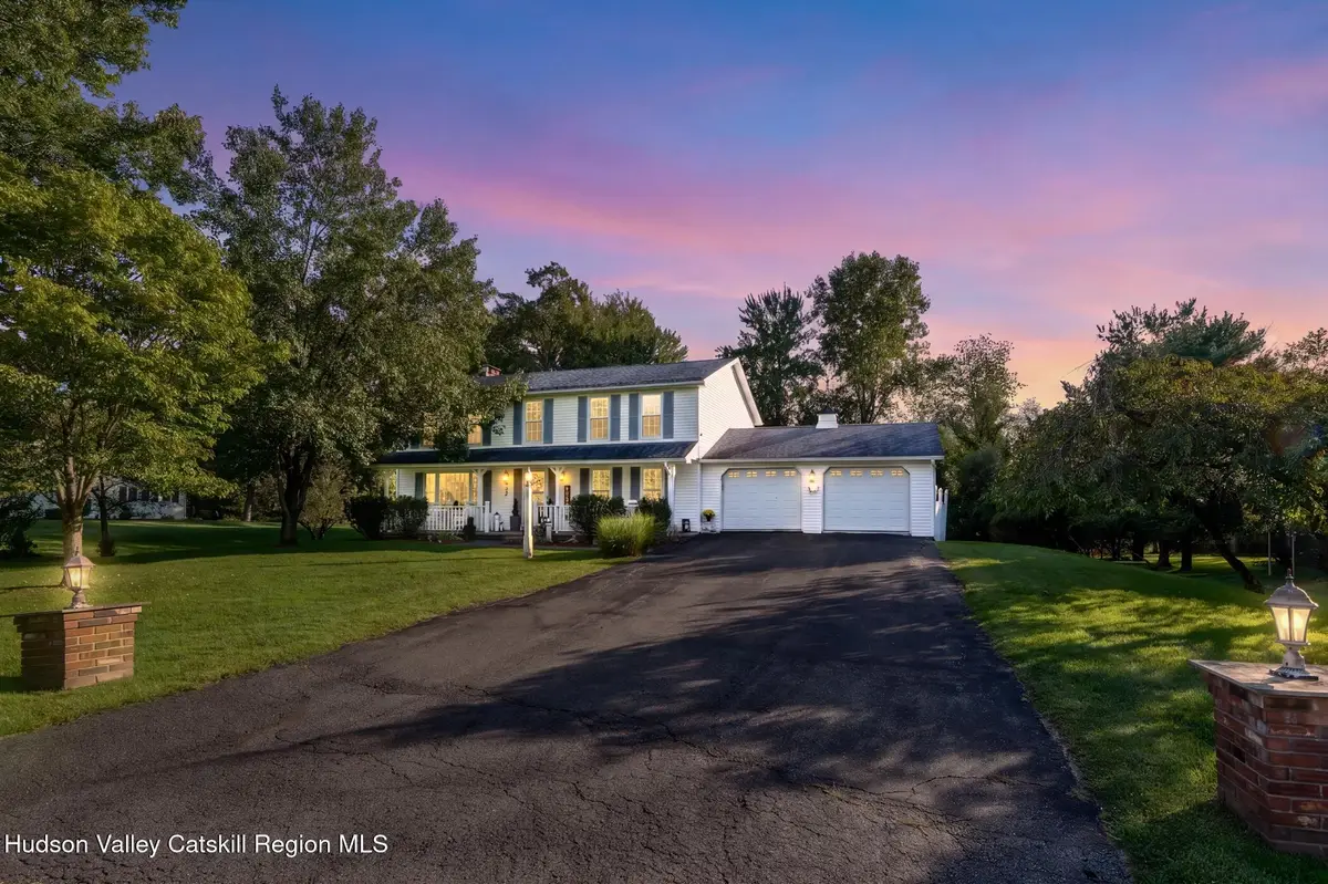 14 Kerry Lane, Kingston, NY 12401 - #1