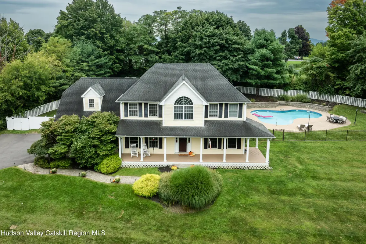 12 Ridgeview Lane, Marlboro, NY 12542 - #1