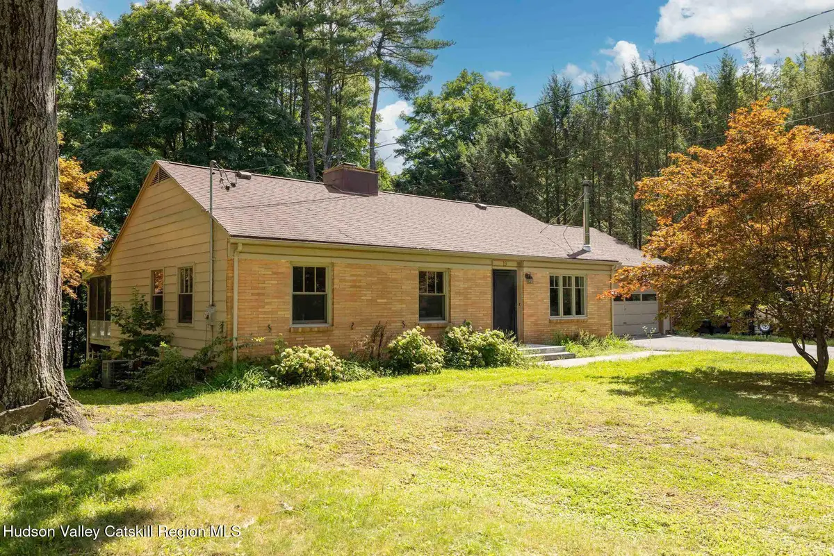 19 Pine Tree Road, West Hurley, NY 12491 - #1