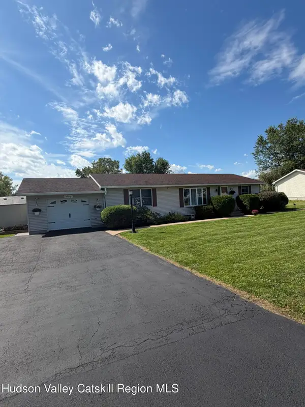 10 Constantine Court, Athens, NY 12015