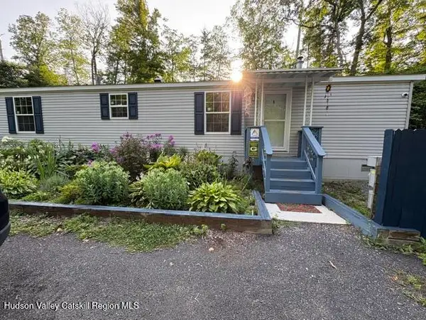 128 North Drive #Lot 8, Saugerties, NY 12477