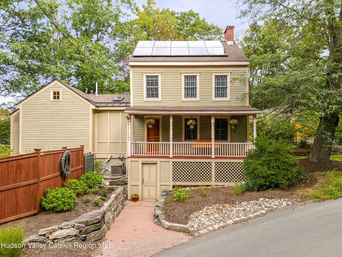 19 Linden Avenue, Troy, NY 12180 - #1