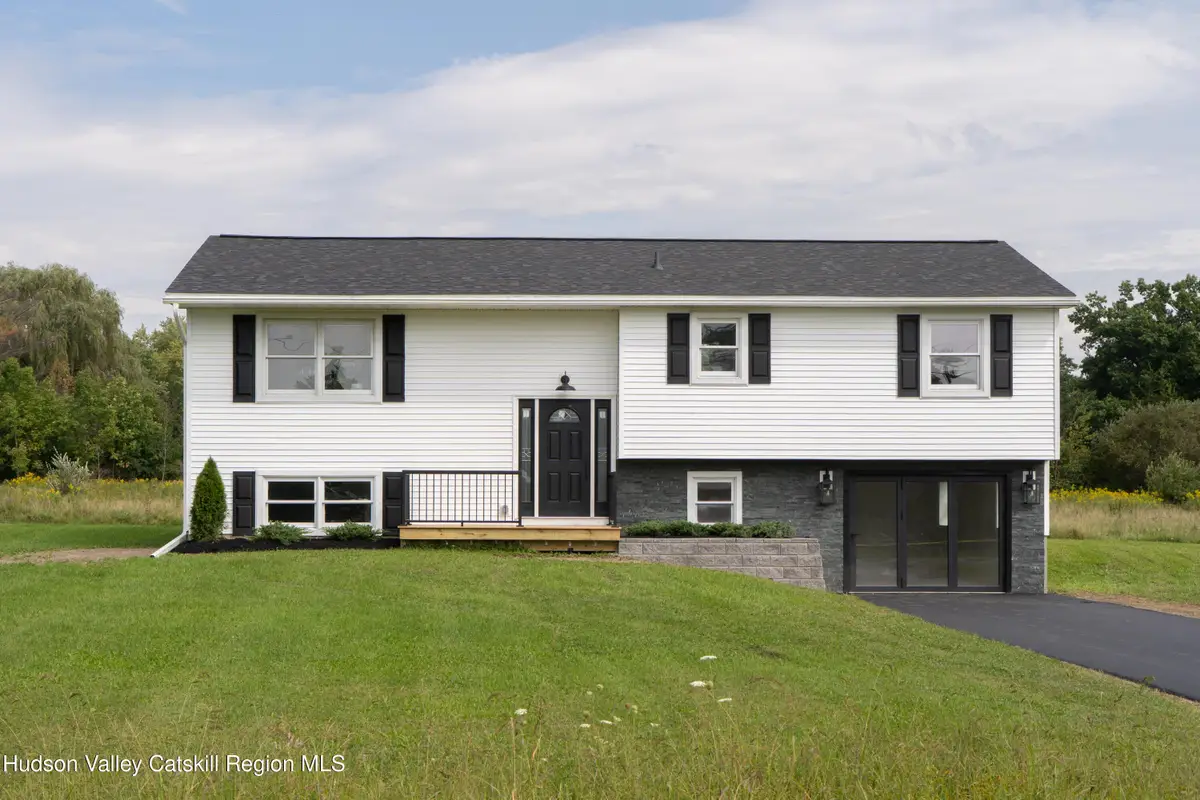 45 Twisted Tree Lane, New Baltimore, NY 12124 - #1