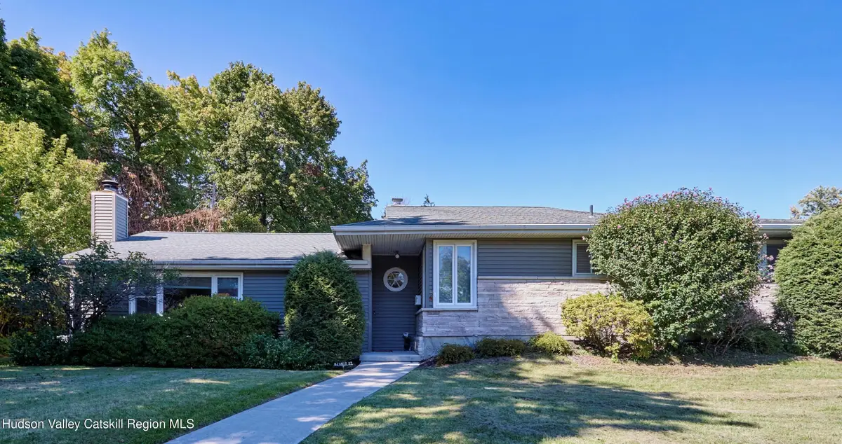 6 Janis Street, Hudson, NY 12534 - #1