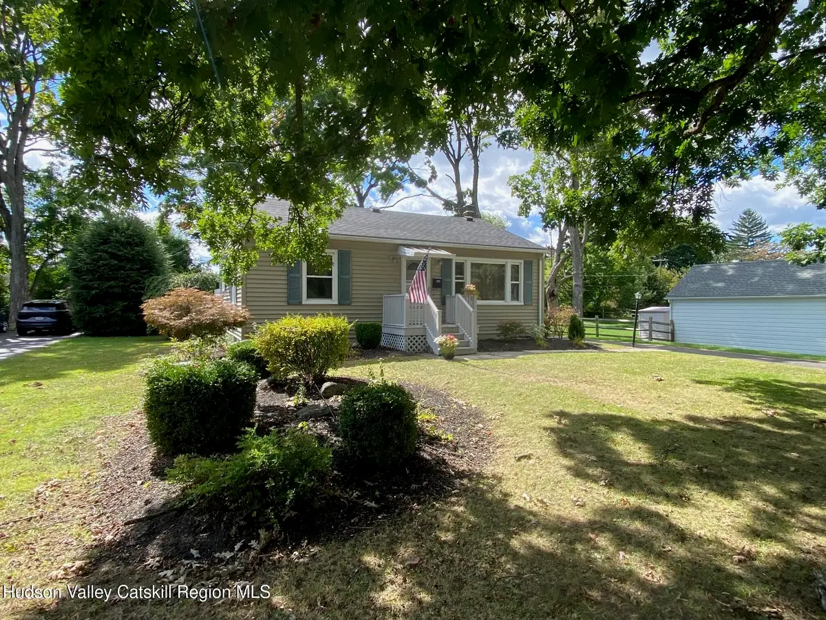 11 Riverledge Road, Hudson, NY 12534 - #1