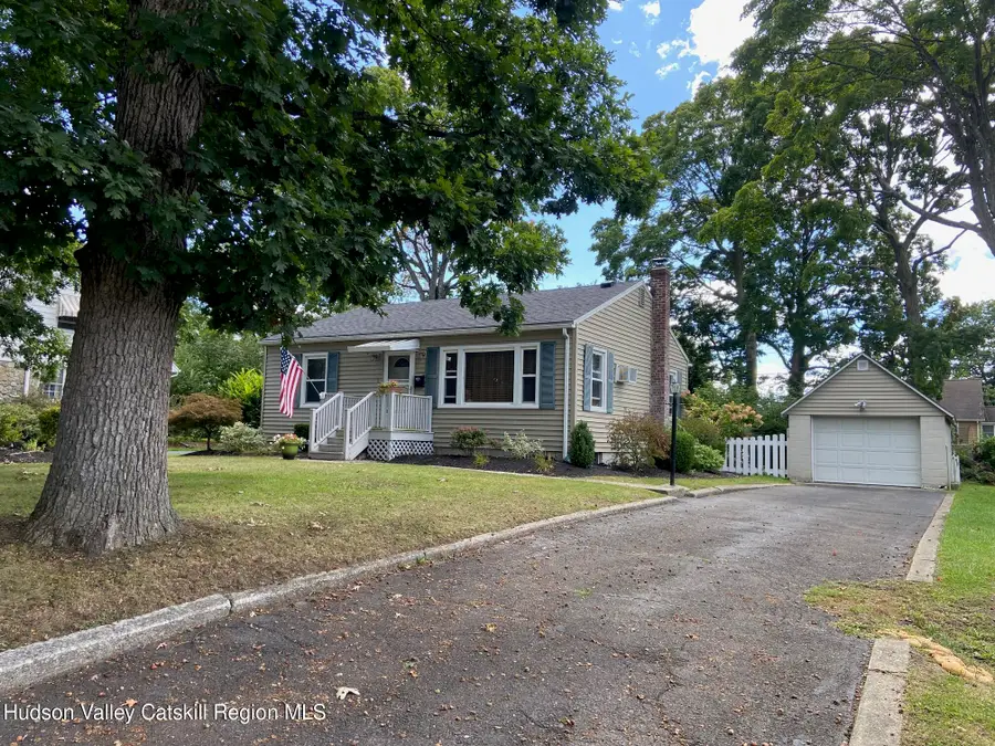 11 Riverledge Road, Hudson, NY 12534 - #2
