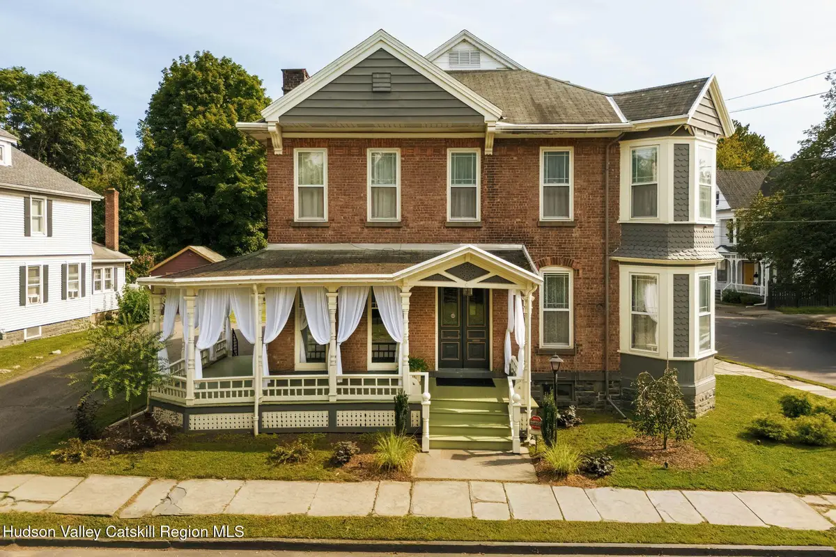 38 Maiden Lane, Kingston, NY 12401 - #1