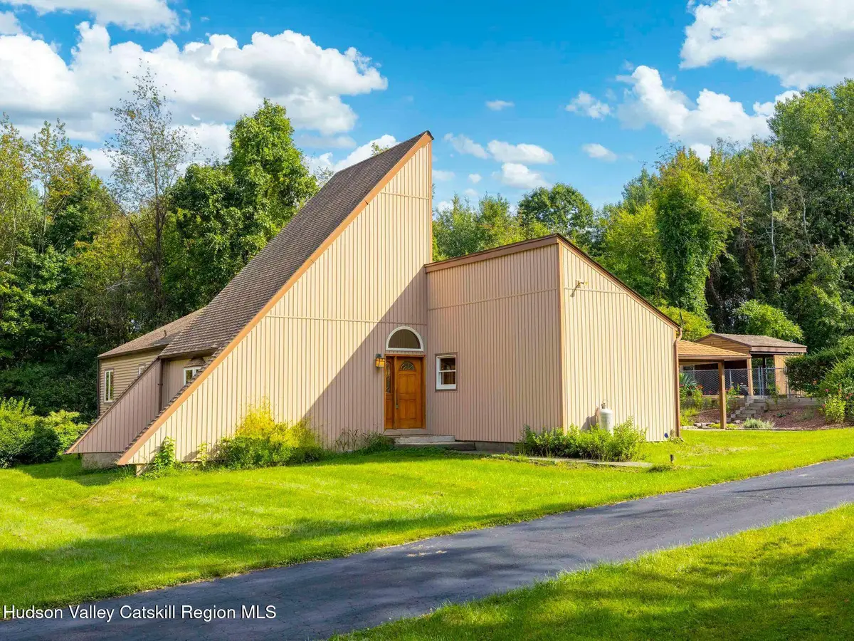 33 Reservoir Road, Marlboro, NY 12542 - #1
