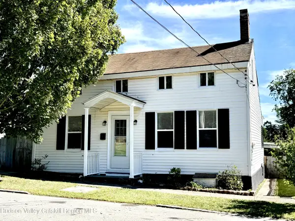 1 N Montgomery Street, Athens, NY 12015