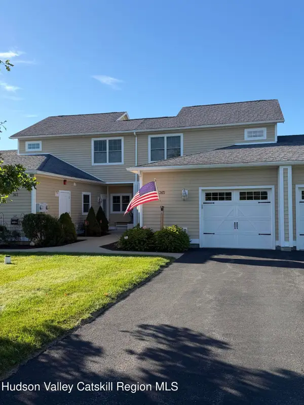 365 Ivy Trail, Rhinebeck, NY 12572