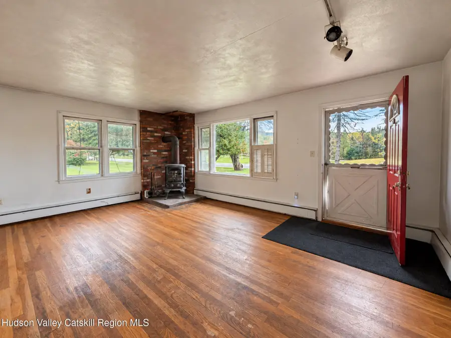 3753 County Route 51, Hannacroix, NY 12087 - #3