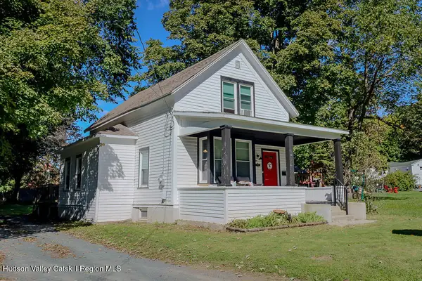 11 Griswald Street, Nassau, NY 12123