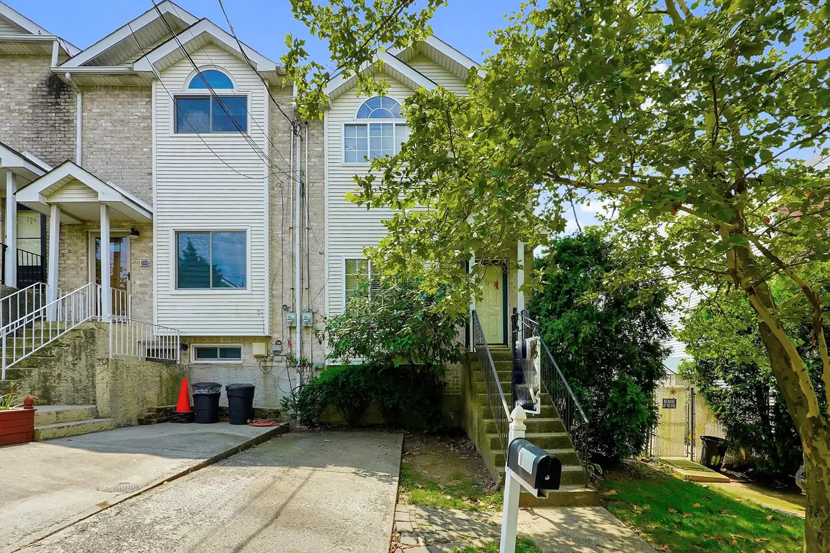 110 Arnold Street, Staten Island, NY 10301 - #1