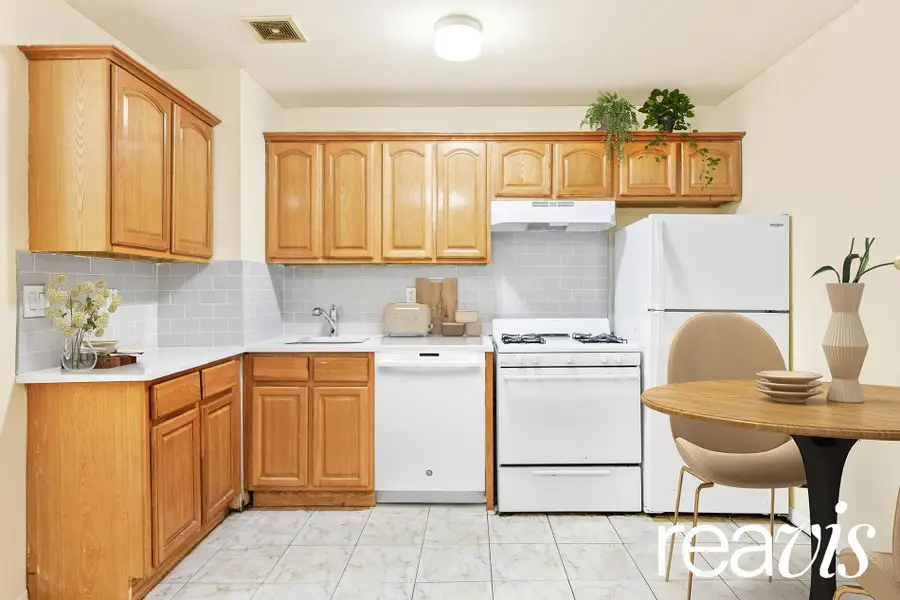 924 Herkimer Street, Brooklyn, NY 11233 - #2