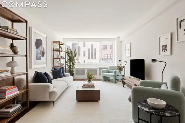 333 E 14th Street #2K, Manhattan, NY 10003